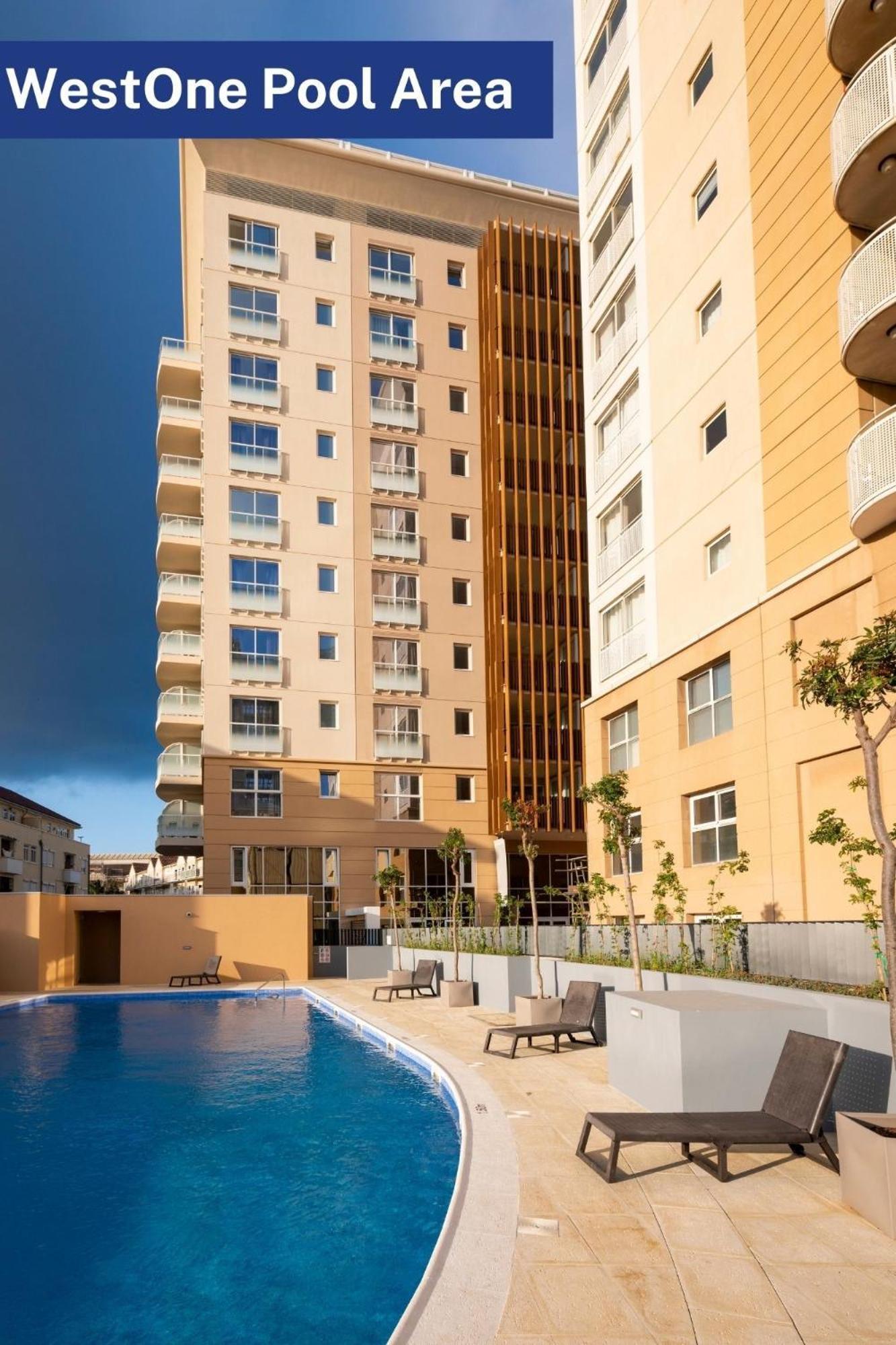 Bentley Holiday Apartments - West One غيبرالتار المظهر الخارجي الصورة