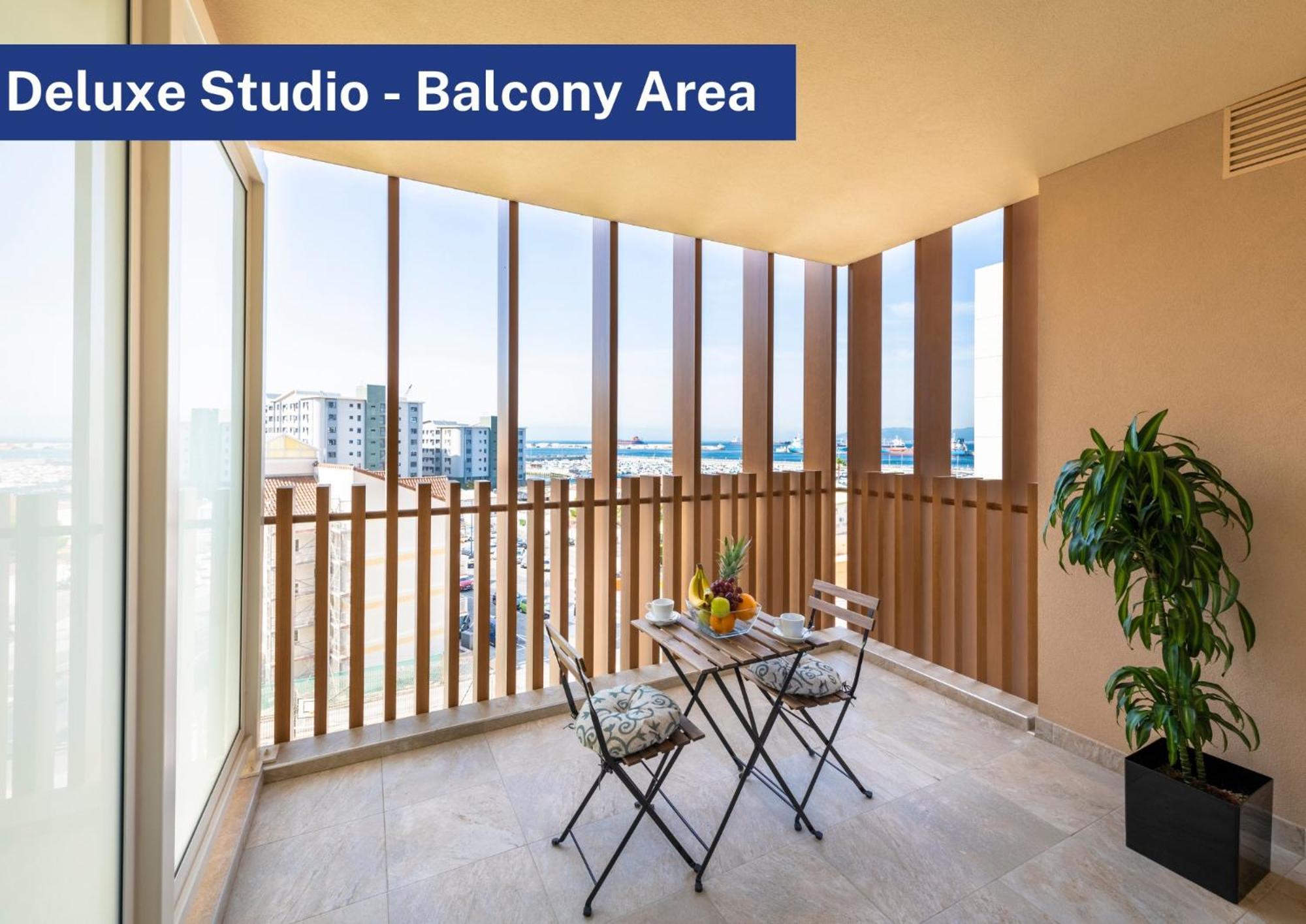 Bentley Holiday Apartments - West One غيبرالتار المظهر الخارجي الصورة