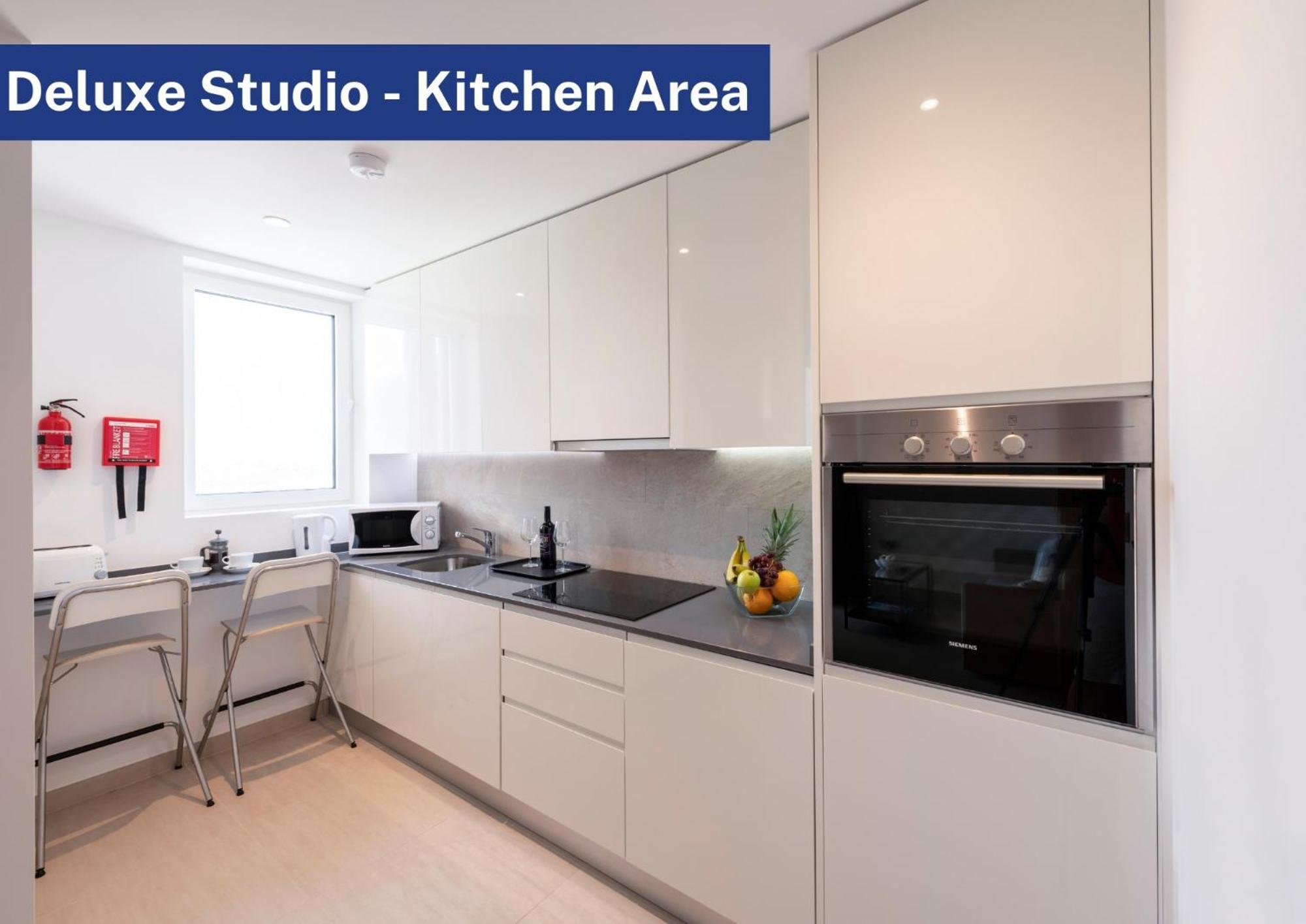 Bentley Holiday Apartments - West One غيبرالتار المظهر الخارجي الصورة